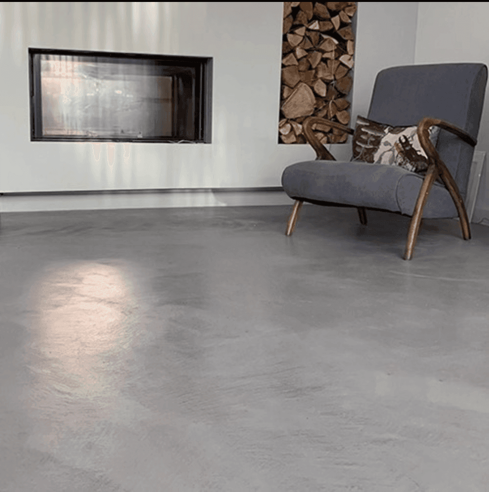 Seamless microcement floor with modern concrete gray finish