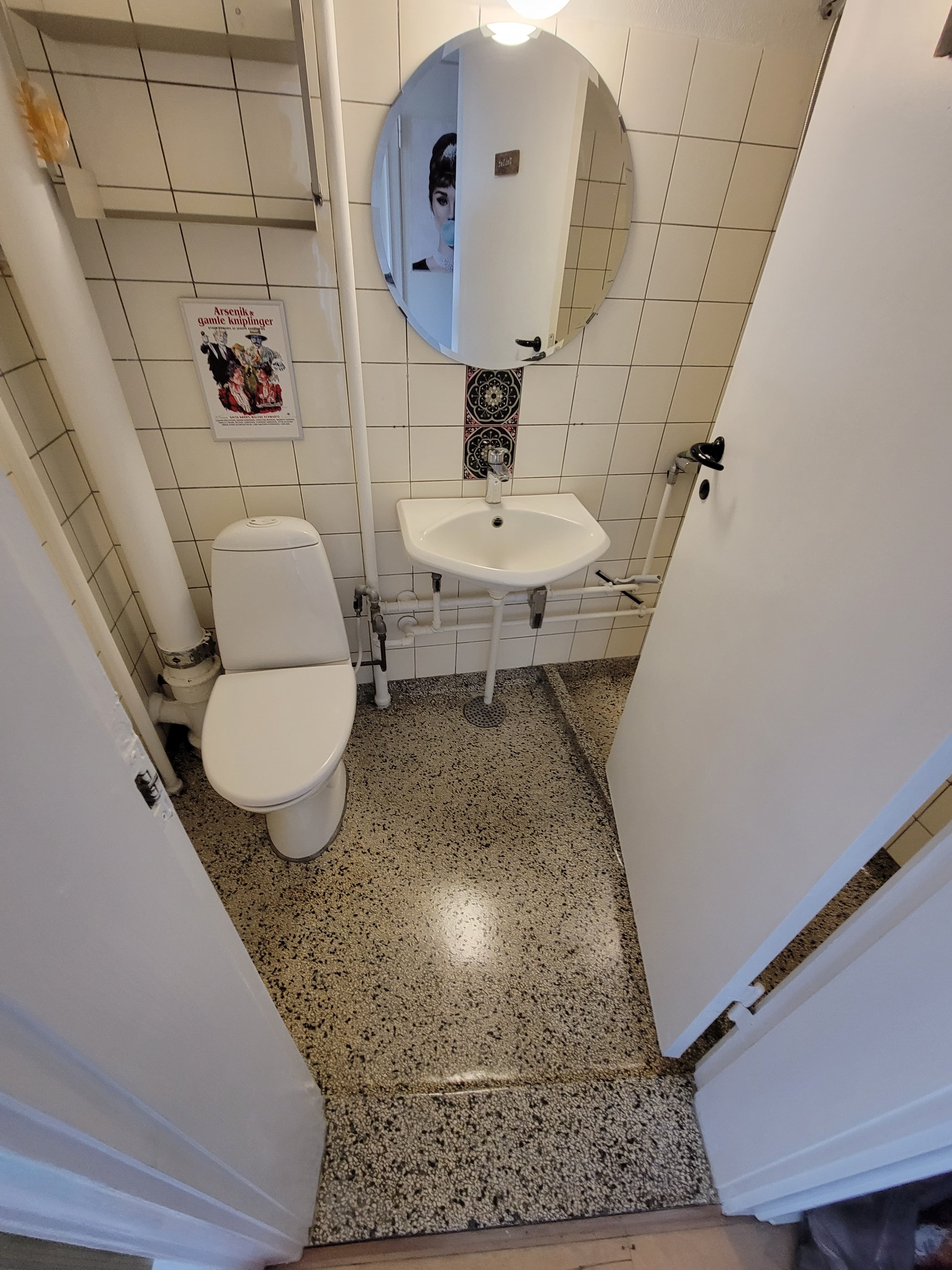 Sealed concrete floor with glossy protective finish